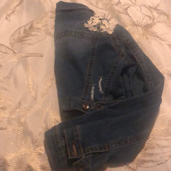 Denim jacket - Picture 2 of 3